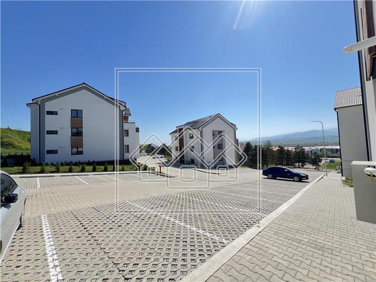 Spațiu comercial, de 88 mp, în Cristian