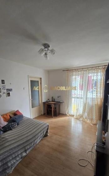 Apartament cu 2 camere semidecomandat, mobilat în Drumul Taberei