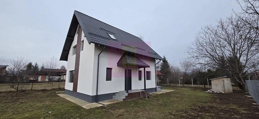 Vila de vanzare cu 4 camere in Brebu - 4