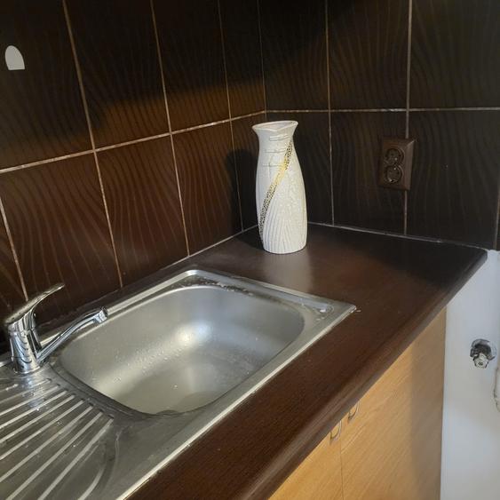 Garsonieră semidecomandată în Brâncoveanu