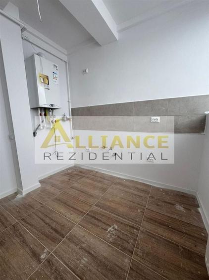 Garsonieră decomandată în Central
