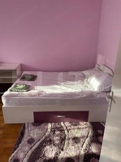 Apartament cu 3 camere semidecomandat în Tipografilor