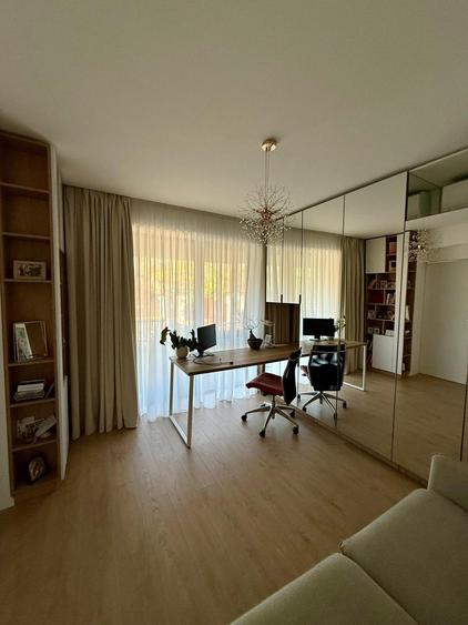 Apartament cu 3 camere decomandat, mobilat în Iancu Nicolae