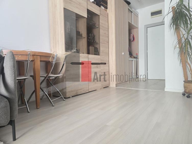 Apartament cu 3 camere decomandat în Politehnica