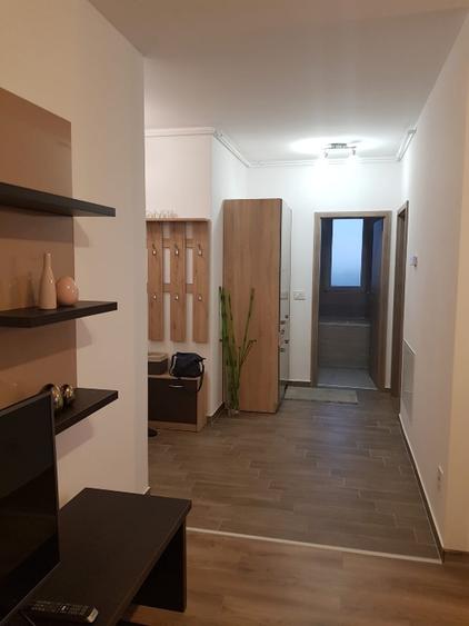 Apartament cu 2 camere semidecomandat în Torontalului