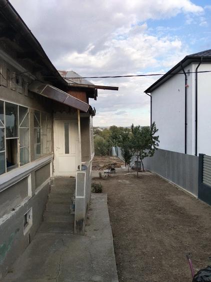 Casă cu 5 camere cu Teren 500 Mp în Central