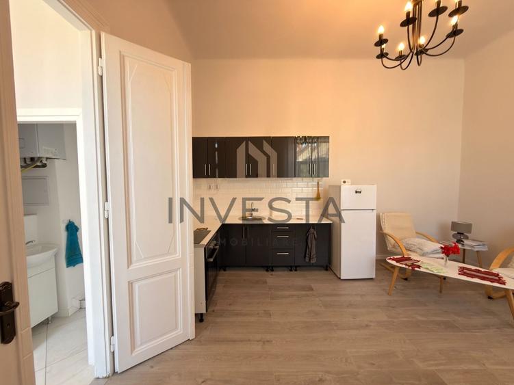 Apartament cu 3 camere semidecomandat în Central