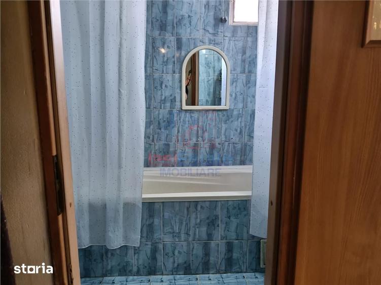 Apartament cu 2 camere decomandat în Tătărași