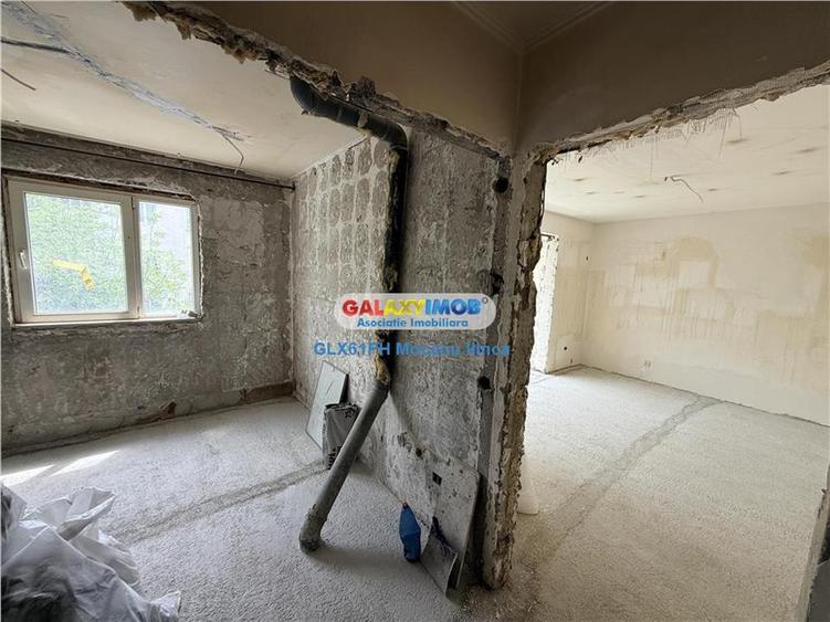 Apartament cu 4 camere decomandat în Vest