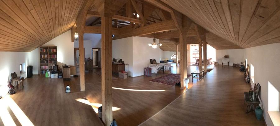 Casă individuală cu 6 camere cu Teren 2400 Mp în Bolintin-Deal
