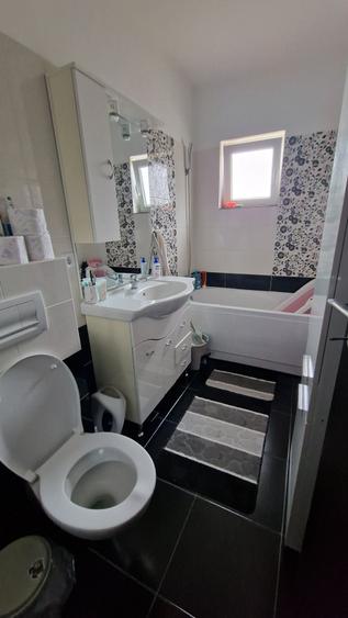 Apartament cu 2 camere semidecomandat în Ludoș