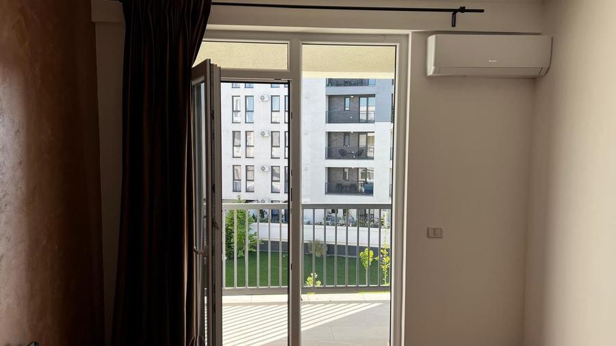 Apartament cu 3 camere decomandat, mobilat în Aradului