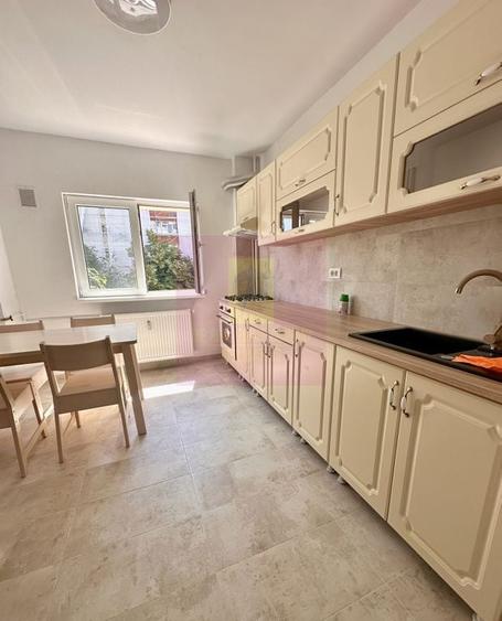 Apartament cu 4 camere semidecomandat în Ștefan cel Mare