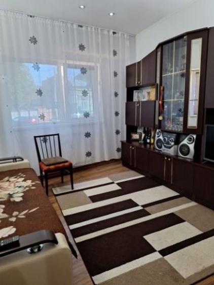 Casă cu 2 camere cu Teren 20 Mp în Central