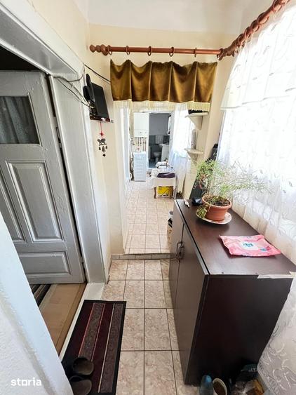 Casă cu 2 camere cu Teren 391 Mp în Vest