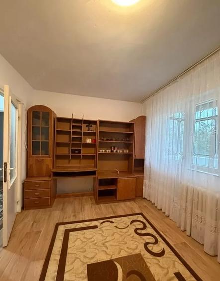 Apartament cu 2 camere decomandat în Mircea cel Bătrân