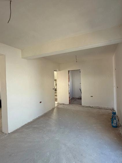 Casă cu Teren 300 Mp în Dârza