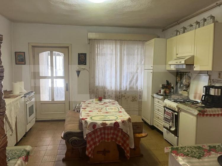 Casă cu 3 camere cu Teren 461 Mp în Central