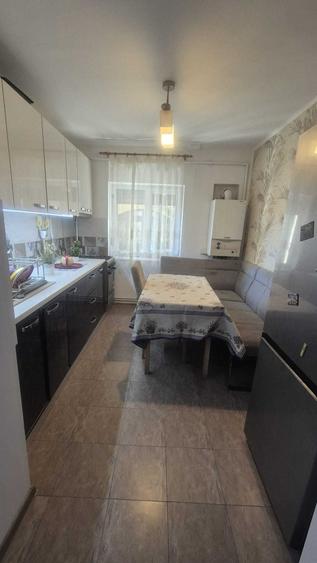 Apartament cu 2 camere decomandat în Exterior Vest