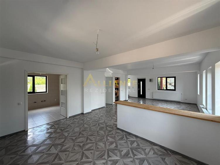 Casă individuală cu 6 camere cu Teren 555 Mp în Berceni