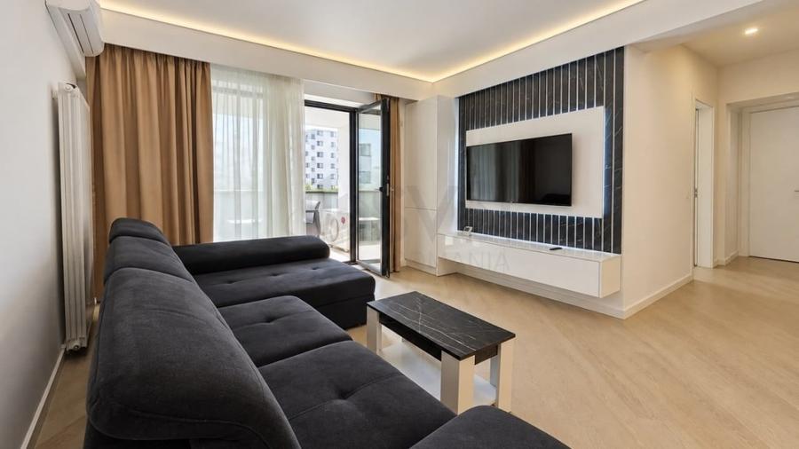 Apartament cu 3 camere decomandat în Pipera