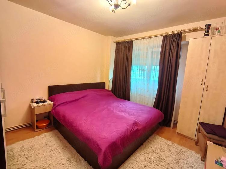 Apartament cu 4 camere decomandat în Simion Bărnuțiu