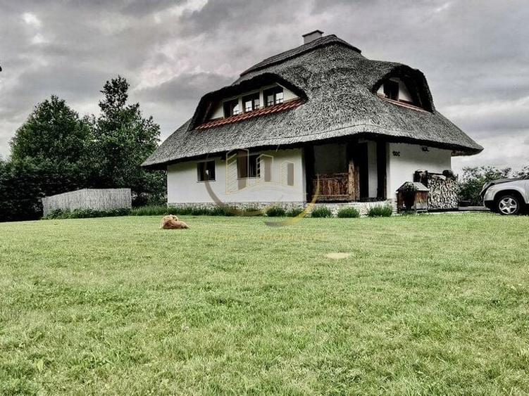 Casă cu 4 camere în Central