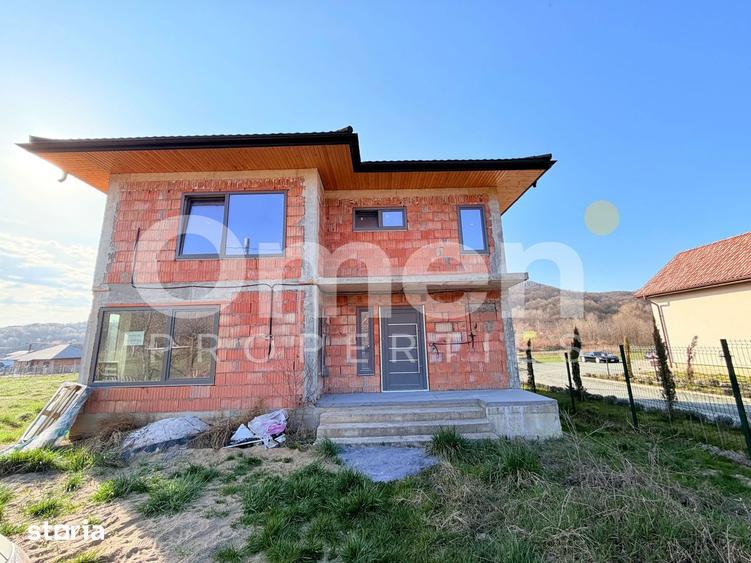 Casă cu 4 camere cu Teren 1905 Mp în Tăuții-Măgherăuș