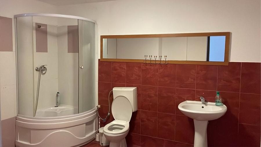 Spațiu comercial, de 115 mp, în Arcu