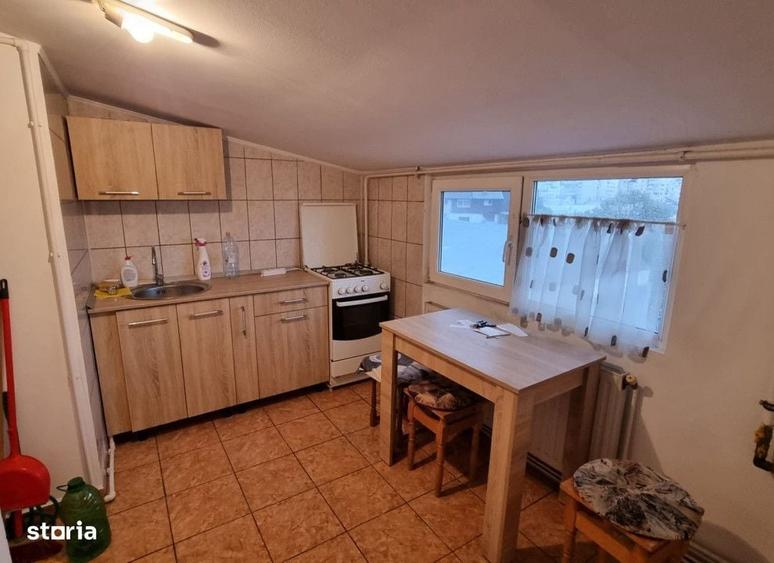 Apartament cu 2 camere decomandat în Nicolina