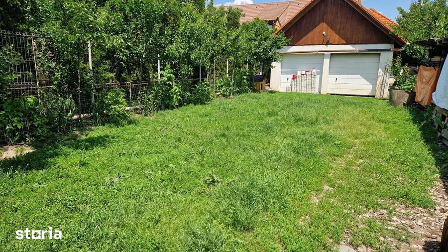 Casă cu 7 camere cu Teren 730 Mp în Central