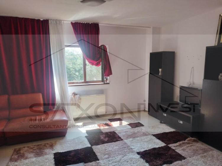 Casă individuală cu 5 camere cu Teren 4040 Mp în Drăgoești