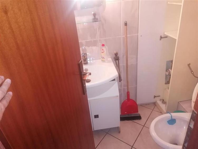 Apartament cu 2 camere decomandat în Aradului