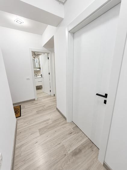 Apartament cu 3 camere decomandat în Energia