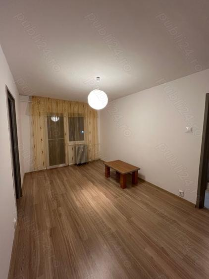 Apartament cu 2 camere semidecomandat în Aradul Nou