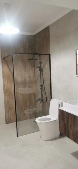 Casă cu 5 camere cu Teren 700 Mp în Dealuri Oradea
