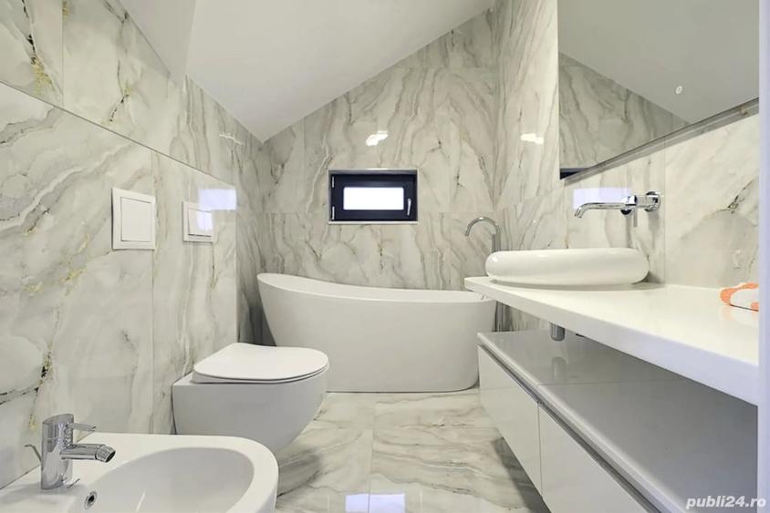 Apartament cu 3 camere decomandat, mobilat în Central