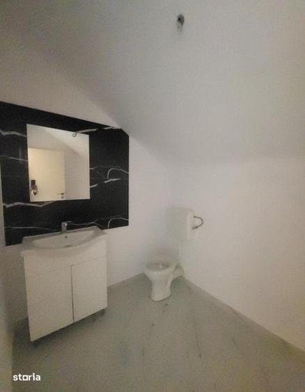 Casă cu 4 camere în Vârteju