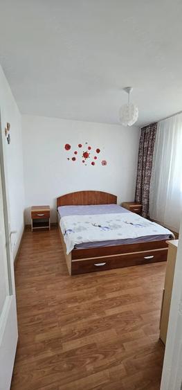 Apartament cu 2 camere decomandat în Drumul Taberei