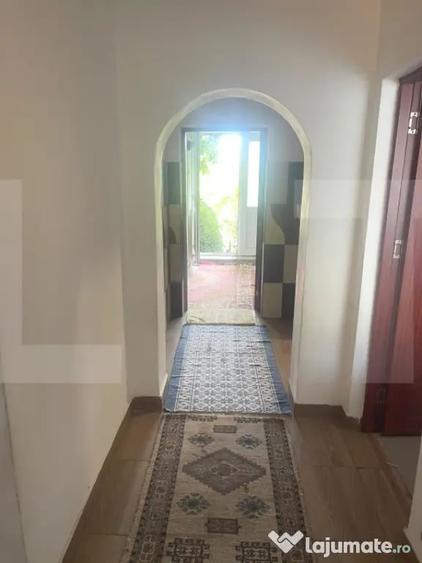Casă cu 5 camere cu Teren 580 Mp în Central