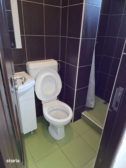 Garsonieră în Titan