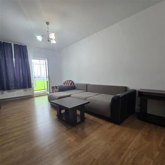 Apartament cu 3 camere decomandat în Mircea cel Bătrân