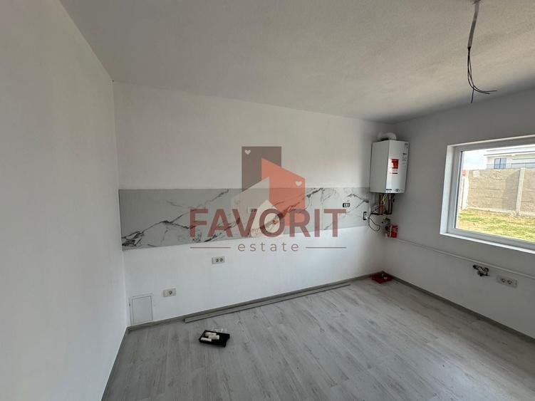Duplex cu 3 camere cu Canalizare în Sânandrei