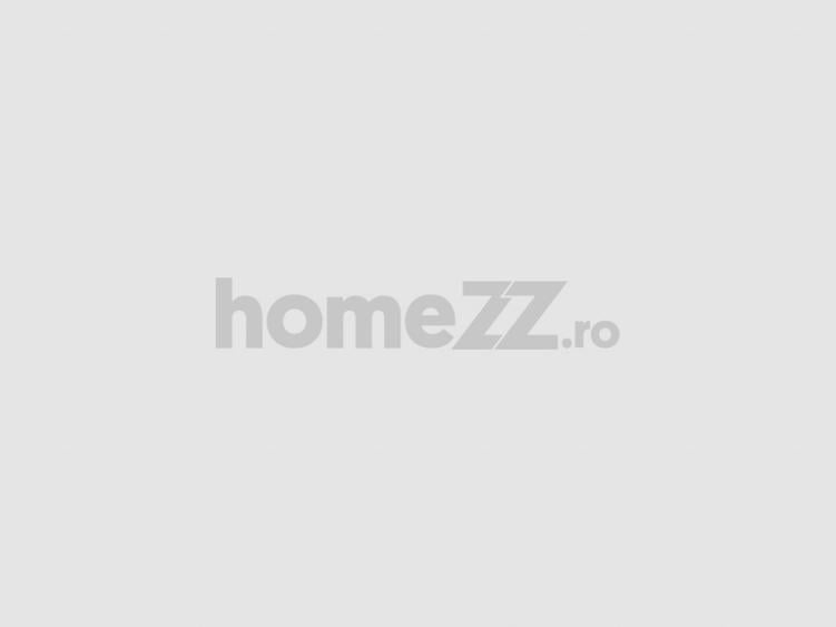 Apartament cu 3 camere semidecomandat în Păcurari