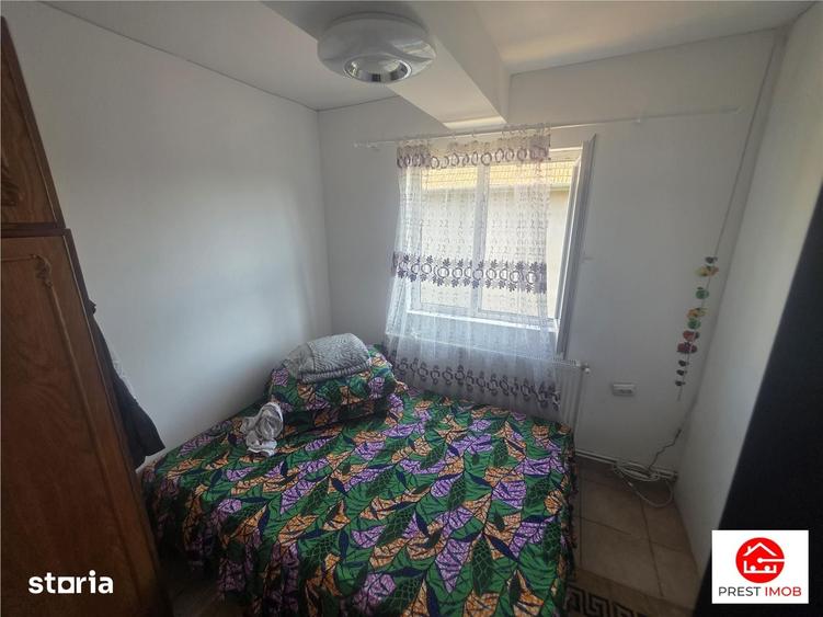 Casă cu 4 camere cu Teren 400 Mp în Pănet