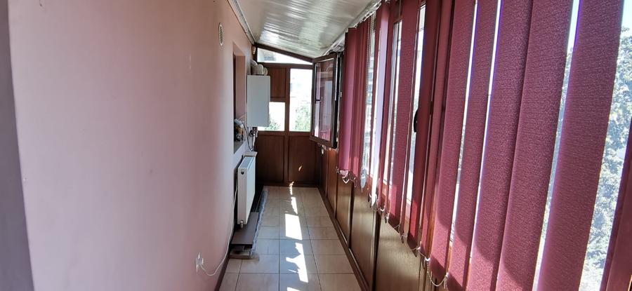 Apartament cu 2 camere decomandat în Liliacului