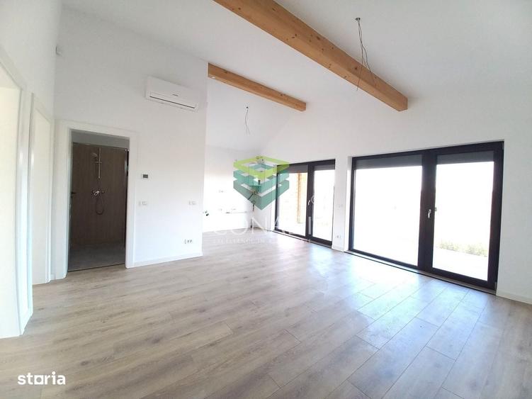 Casă cu 3 camere în Tâncăbești