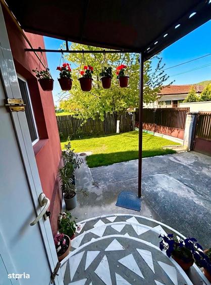 Casă cu 7 camere cu Teren 1150 Mp în Central