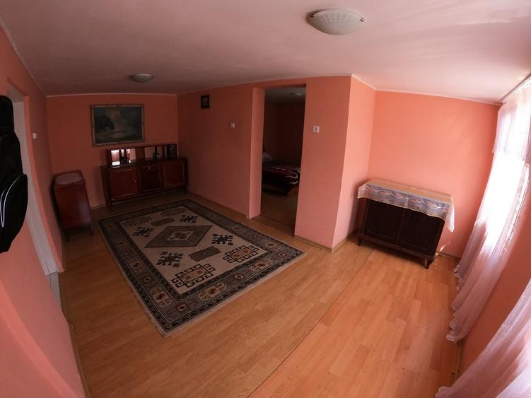 Casă individuală cu 6 camere cu Garaj în Slobozia