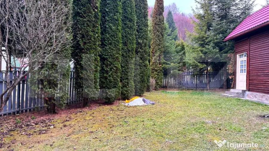 Casă cu 4 camere cu Teren 500 Mp în Colibița
